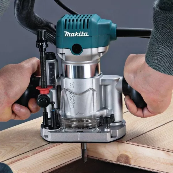 Makita 6.5 Amp 1-1/4 HP Corded Plunge Base Variable Speed Compact Router Kit With Collet, Base, Straight Guide, (2) Wrenches