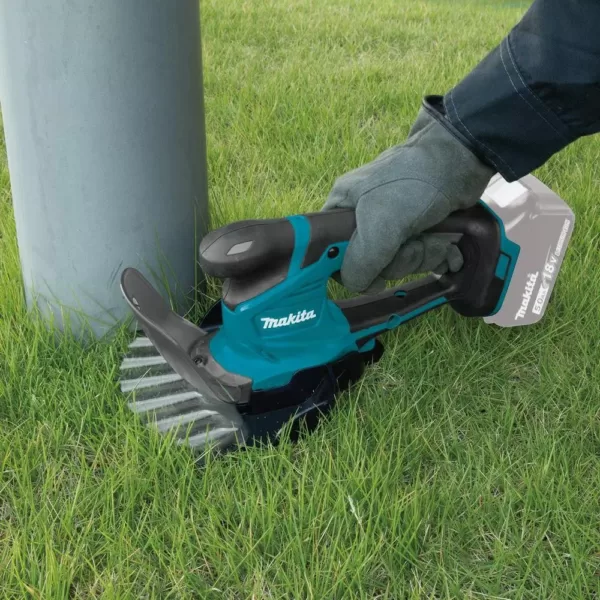 Makita 18-Volt LXT Lithium-Ion Cordless Grass Shear with Bonus 18-Volt 4.0Ah LXT Lithium-Ion Battery and Charger Starter Pack